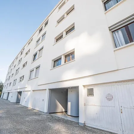 Apartment Le Sunrise: Beachfront Comfort With Sea Views And Dual Terraces *
